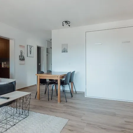 Avec Vue Majestueuse Sur Les Montagnes Apartment